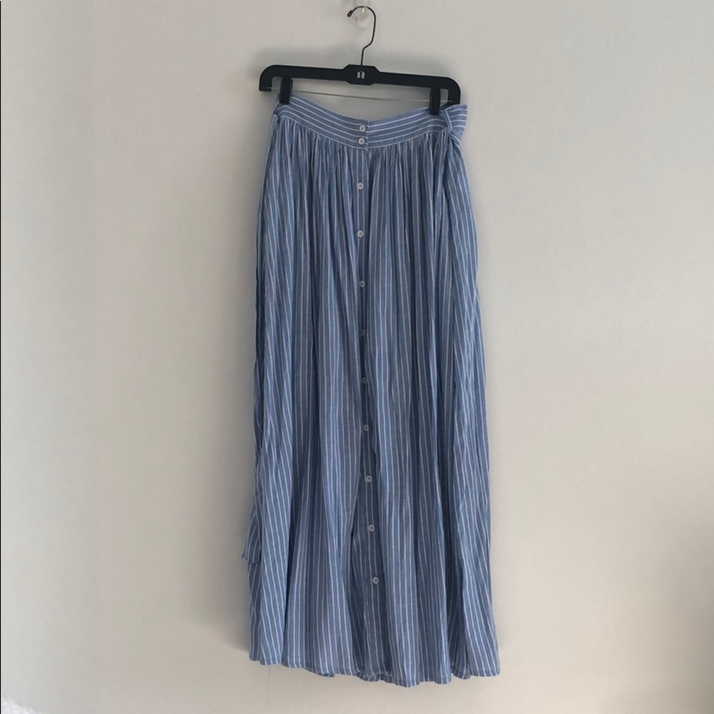 Button down maxi skirt with pockets
